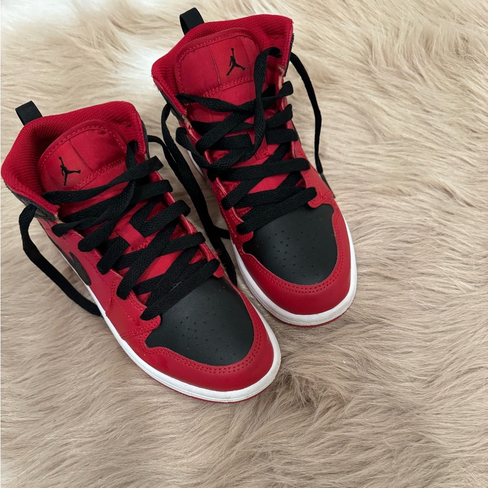 Nike kids shoes